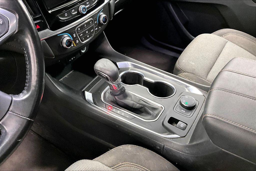 used 2021 Chevrolet Traverse car, priced at $21,000