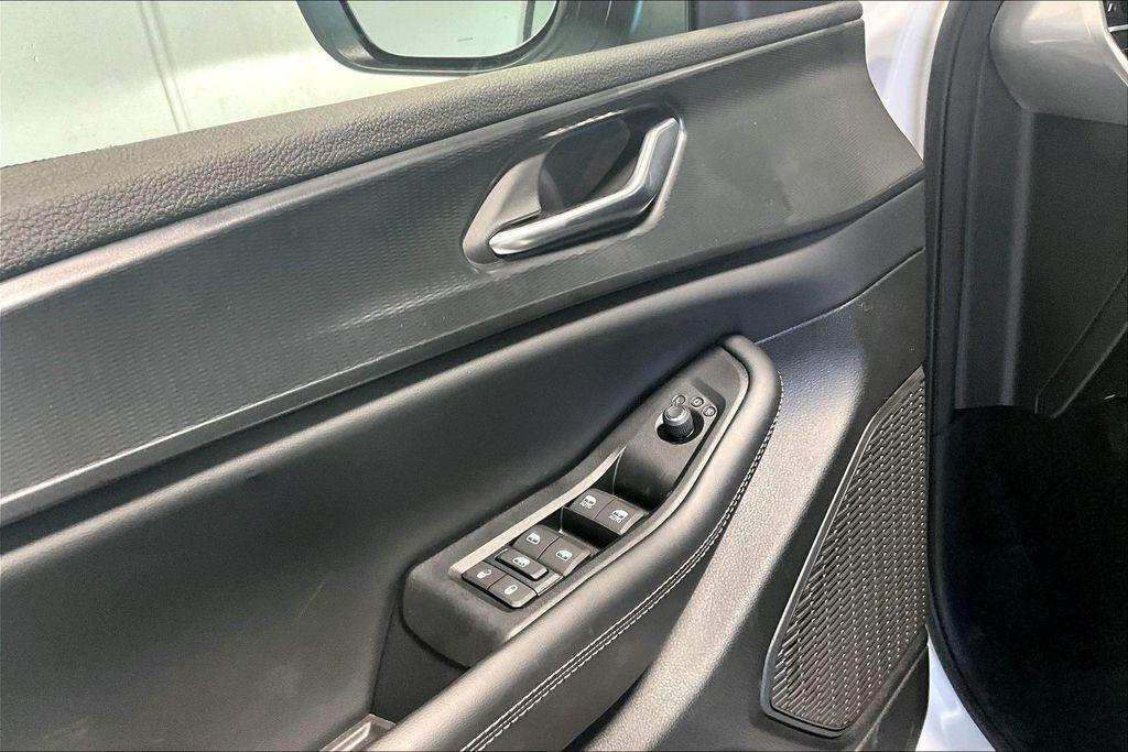 new 2025 Jeep Grand Cherokee car, priced at $31,752