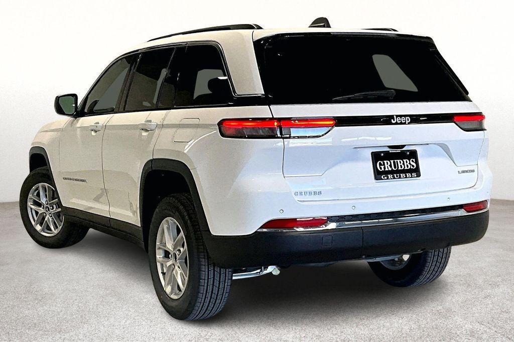 new 2025 Jeep Grand Cherokee car, priced at $37,575