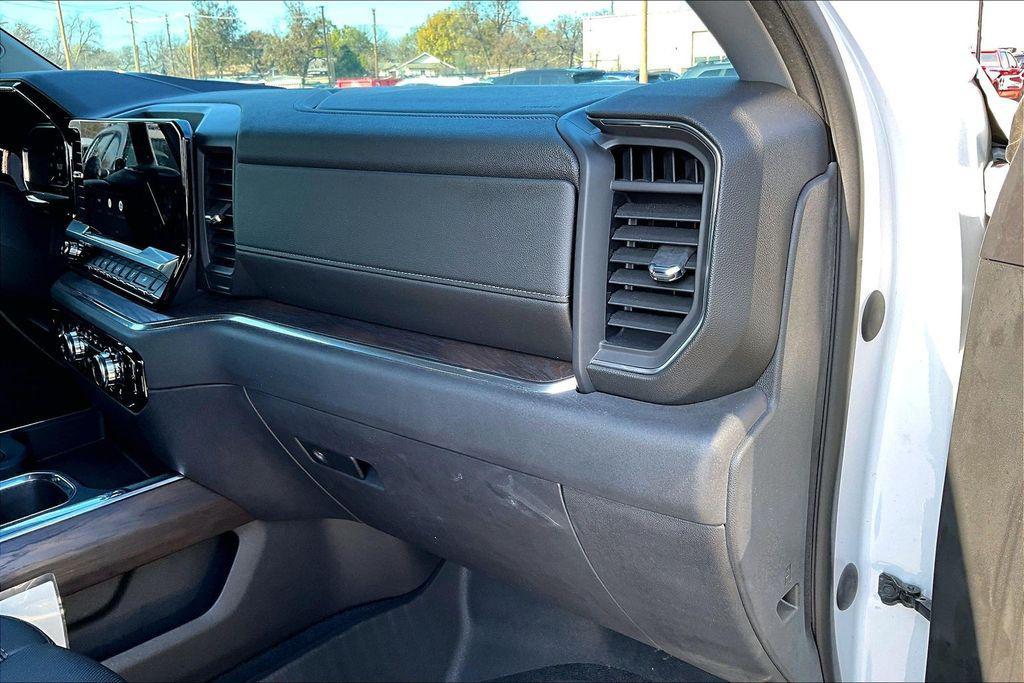 used 2023 GMC Sierra 1500 car, priced at $48,900