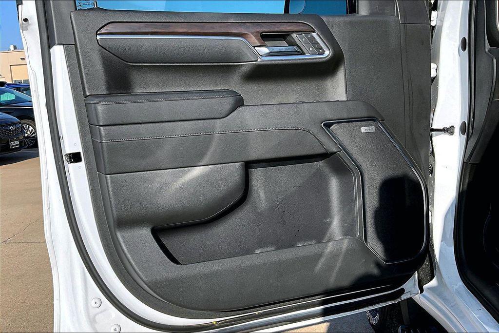 used 2023 GMC Sierra 1500 car, priced at $48,900