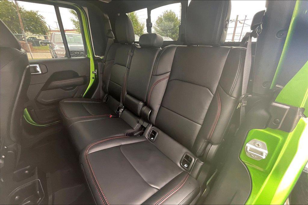 new 2025 Jeep Gladiator car, priced at $58,725