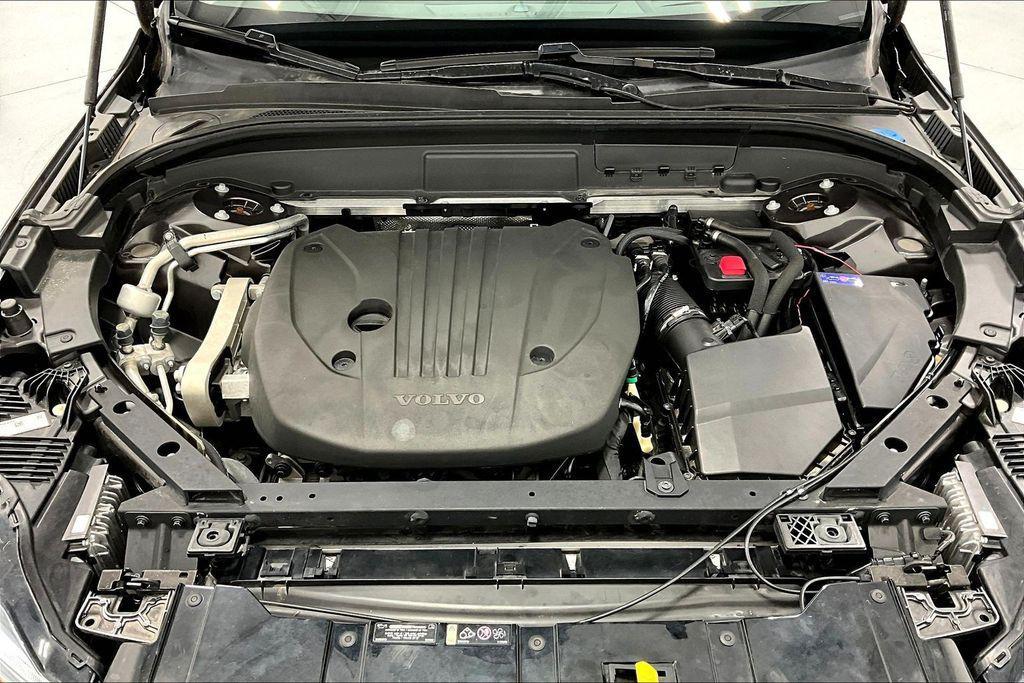 used 2022 Volvo XC60 car, priced at $22,000