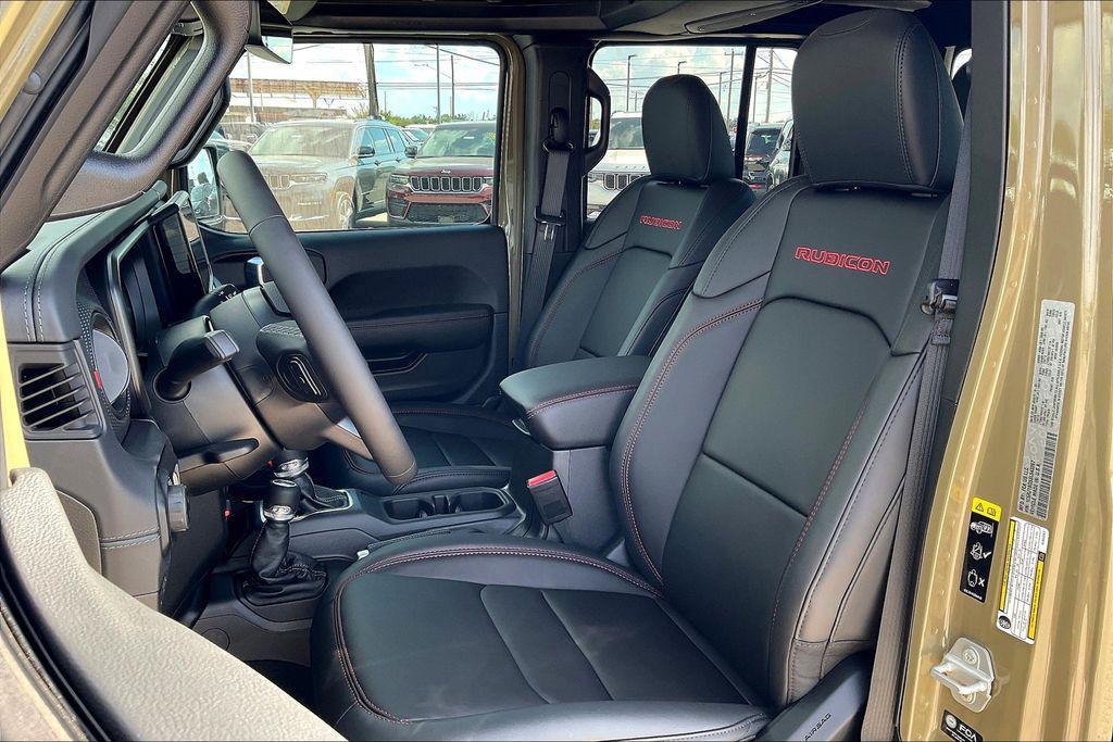 new 2025 Jeep Gladiator car, priced at $60,415