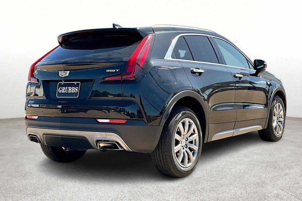 used 2021 Cadillac XT4 car, priced at $20,000