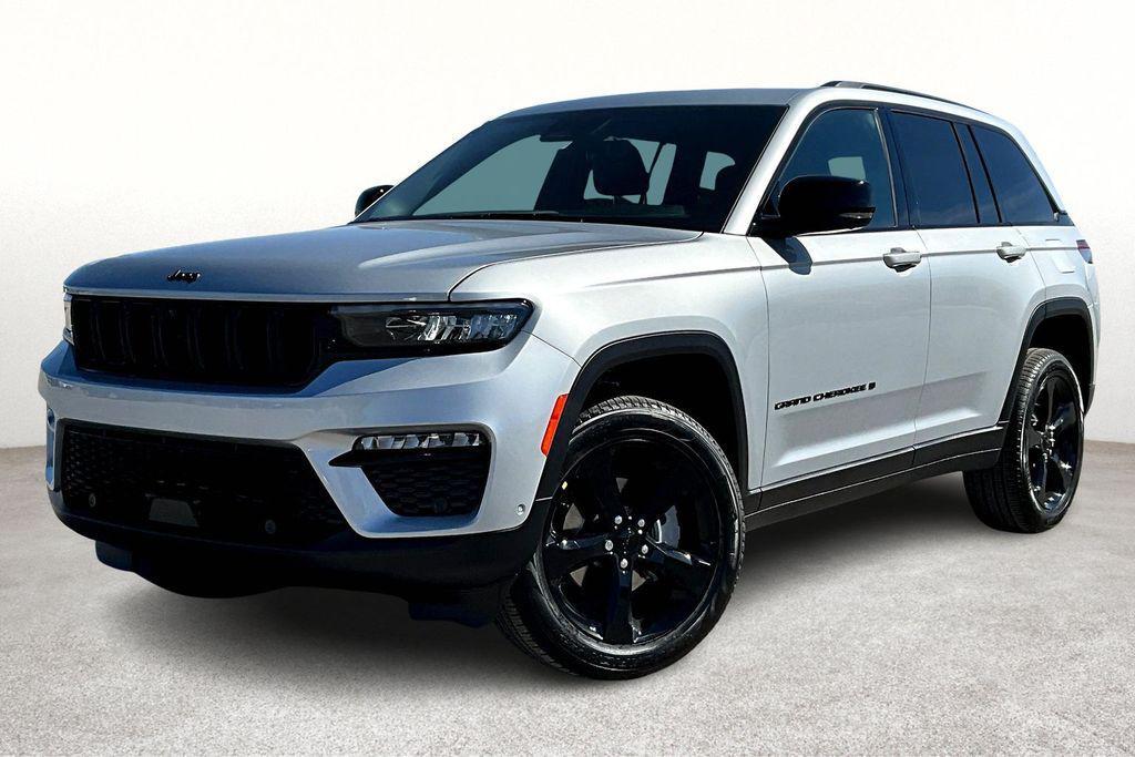 new 2025 Jeep Grand Cherokee car, priced at $42,581