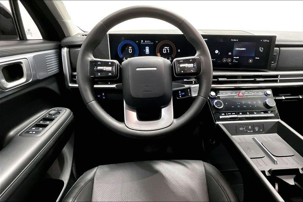 used 2025 Hyundai Santa Fe car, priced at $33,000