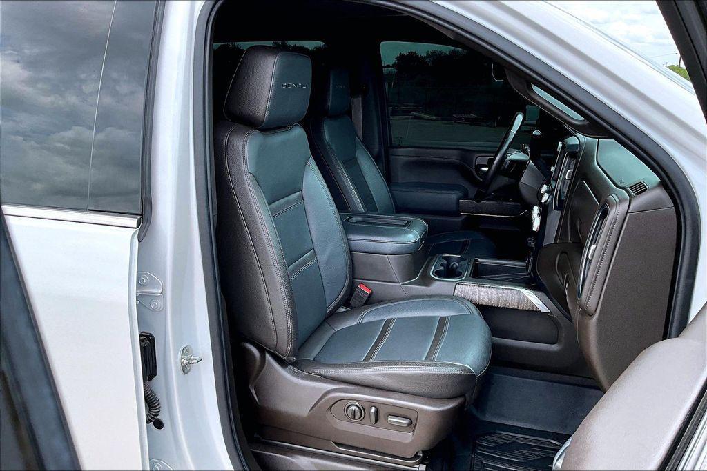 used 2021 GMC Sierra 2500 car, priced at $52,000