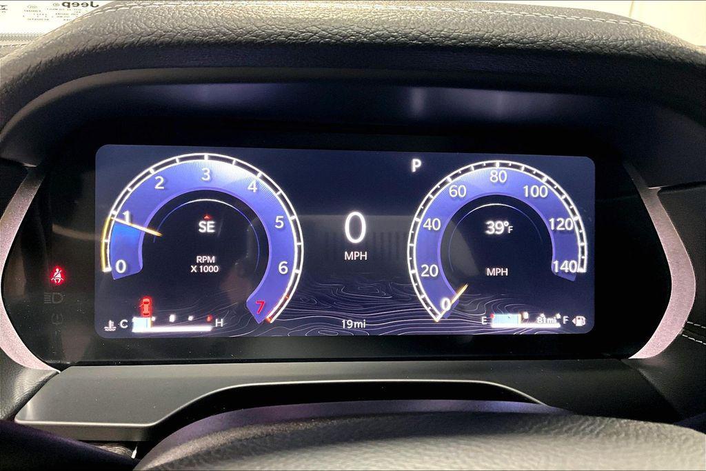 new 2025 Jeep Grand Cherokee car, priced at $43,104