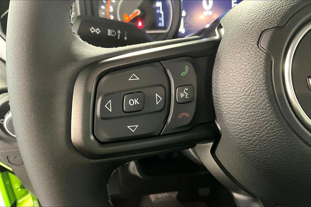 new 2025 Jeep Gladiator car, priced at $43,106