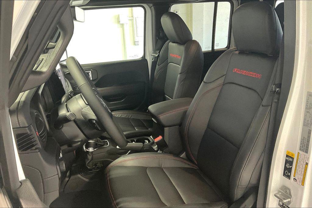 new 2025 Jeep Gladiator car, priced at $50,214