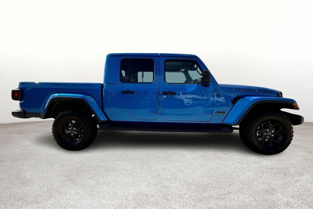 new 2025 Jeep Gladiator car, priced at $42,674
