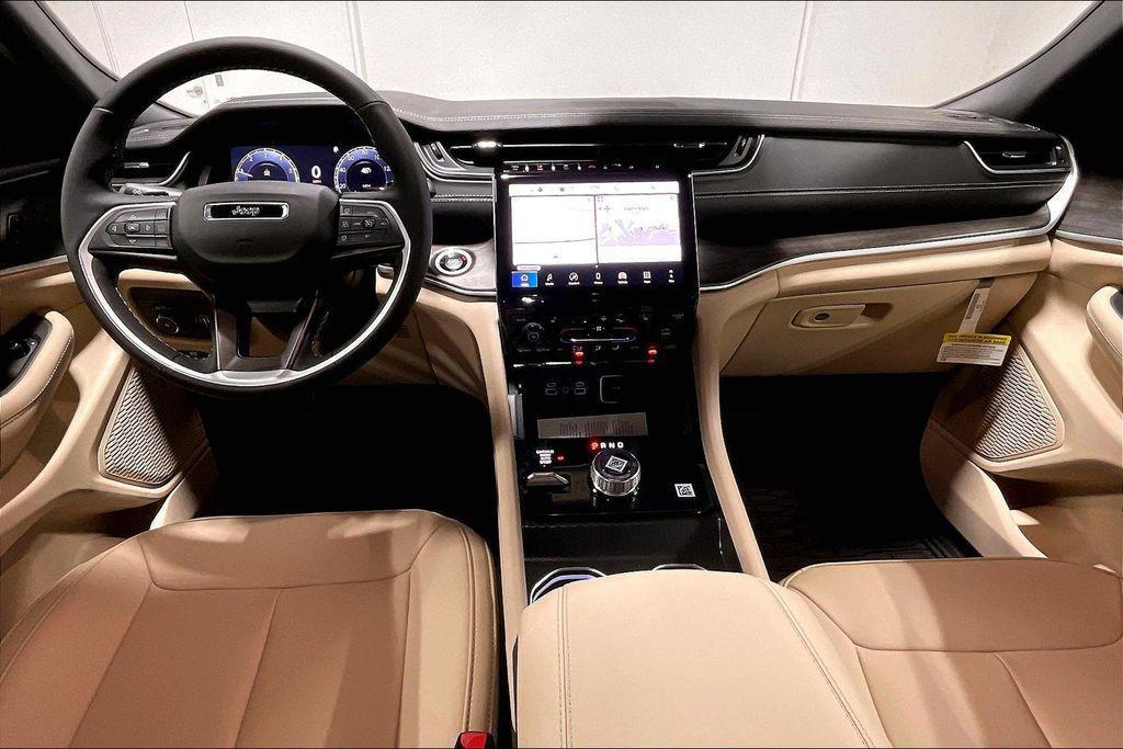 new 2025 Jeep Grand Cherokee L car, priced at $46,861