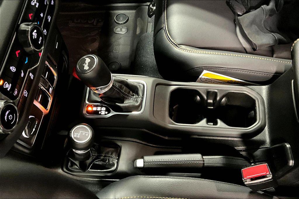 new 2025 Jeep Wrangler car, priced at $50,113