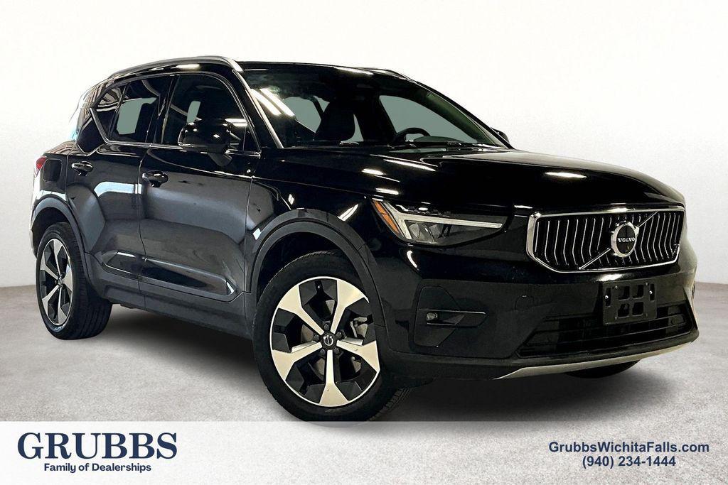used 2024 Volvo XC40 car, priced at $29,000
