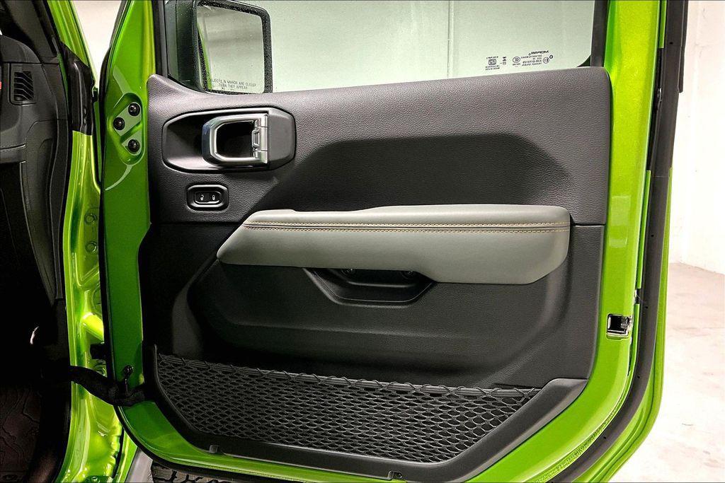 new 2026 Jeep Gladiator car, priced at $59,765