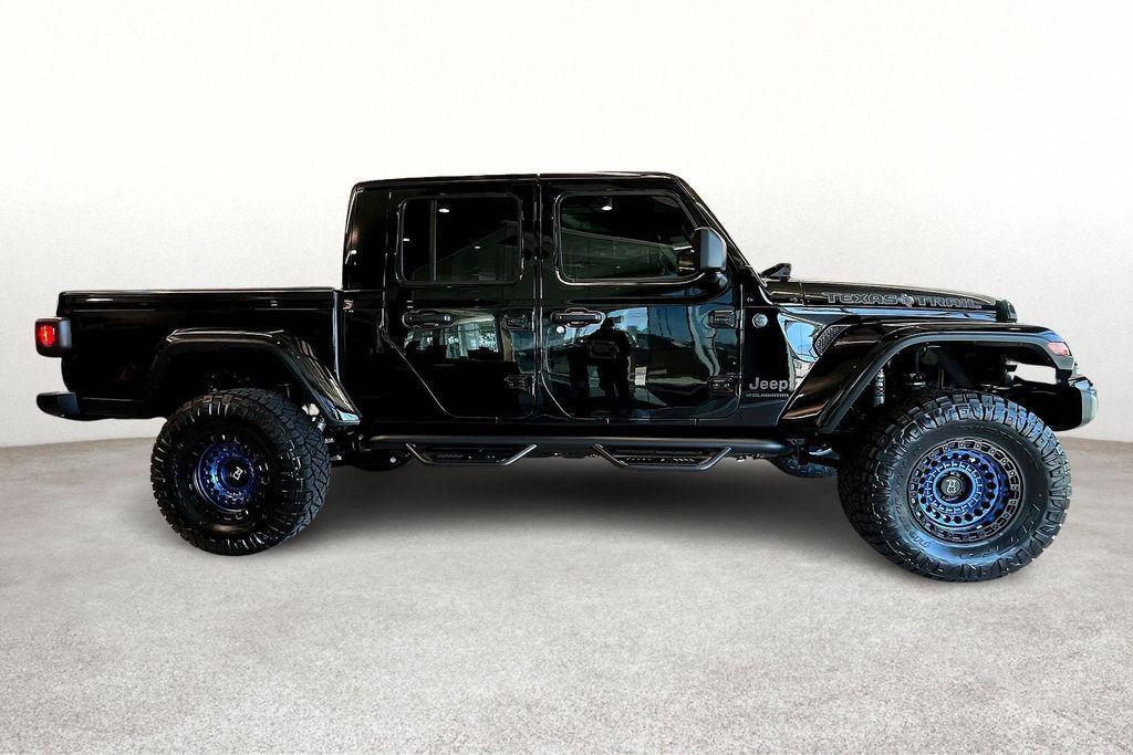 new 2025 Jeep Gladiator car, priced at $48,855