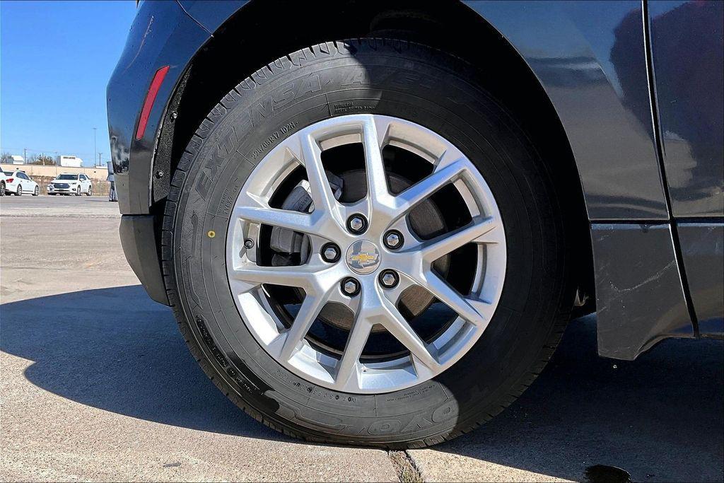 used 2023 Chevrolet Equinox car, priced at $18,000