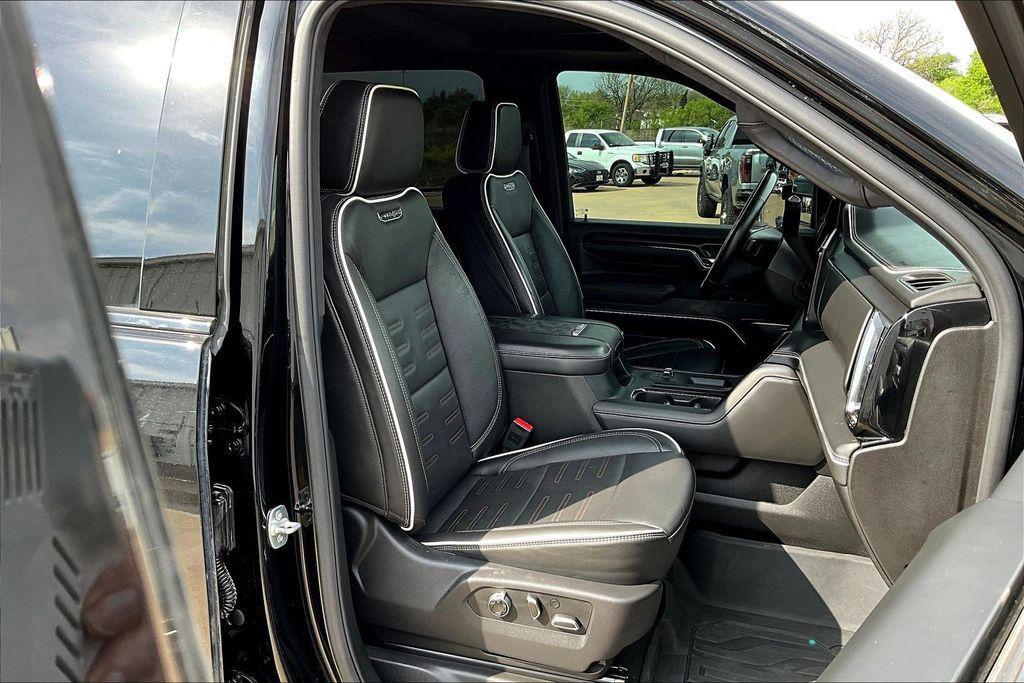 used 2025 GMC Sierra 2500 car, priced at $79,000