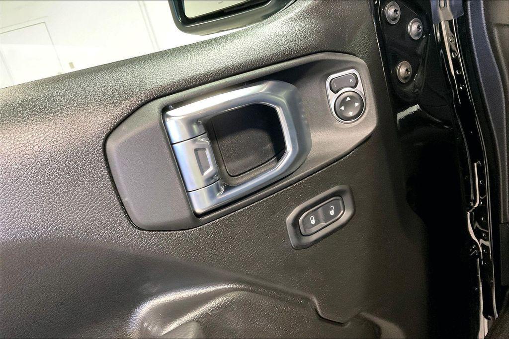 new 2026 Jeep Gladiator car, priced at $48,589