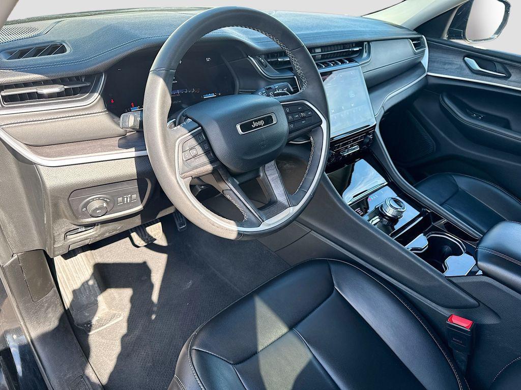 used 2023 Jeep Grand Cherokee car, priced at $26,780