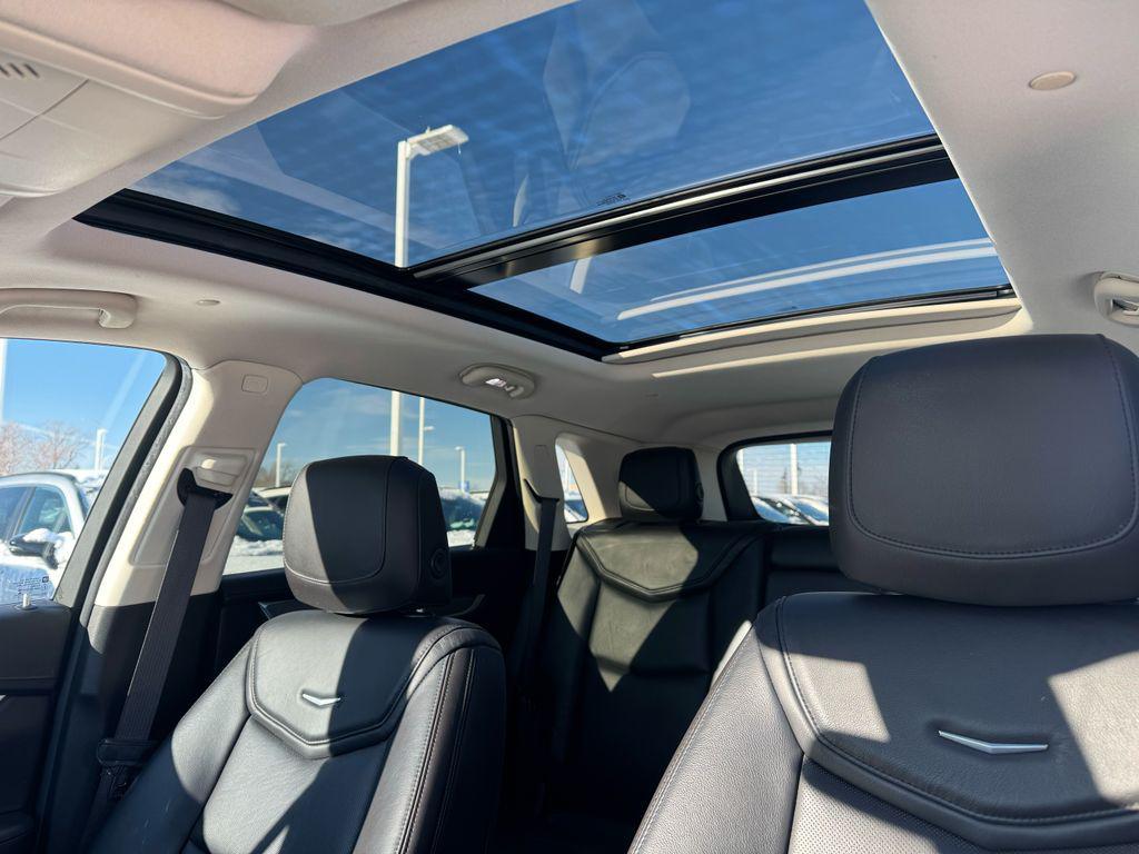 used 2017 Cadillac XT5 car, priced at $18,168