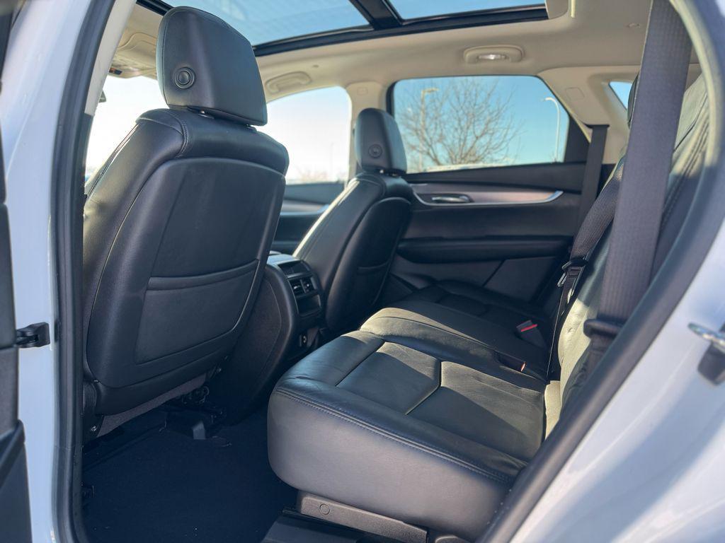 used 2017 Cadillac XT5 car, priced at $18,168