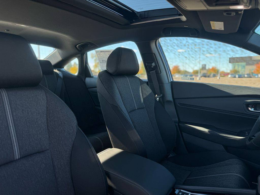 new 2025 Honda Accord Hybrid car, priced at $33,700