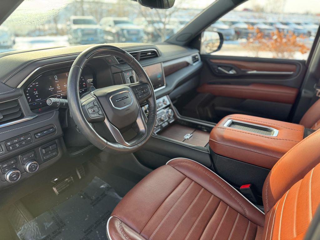 used 2024 GMC Yukon car, priced at $84,986