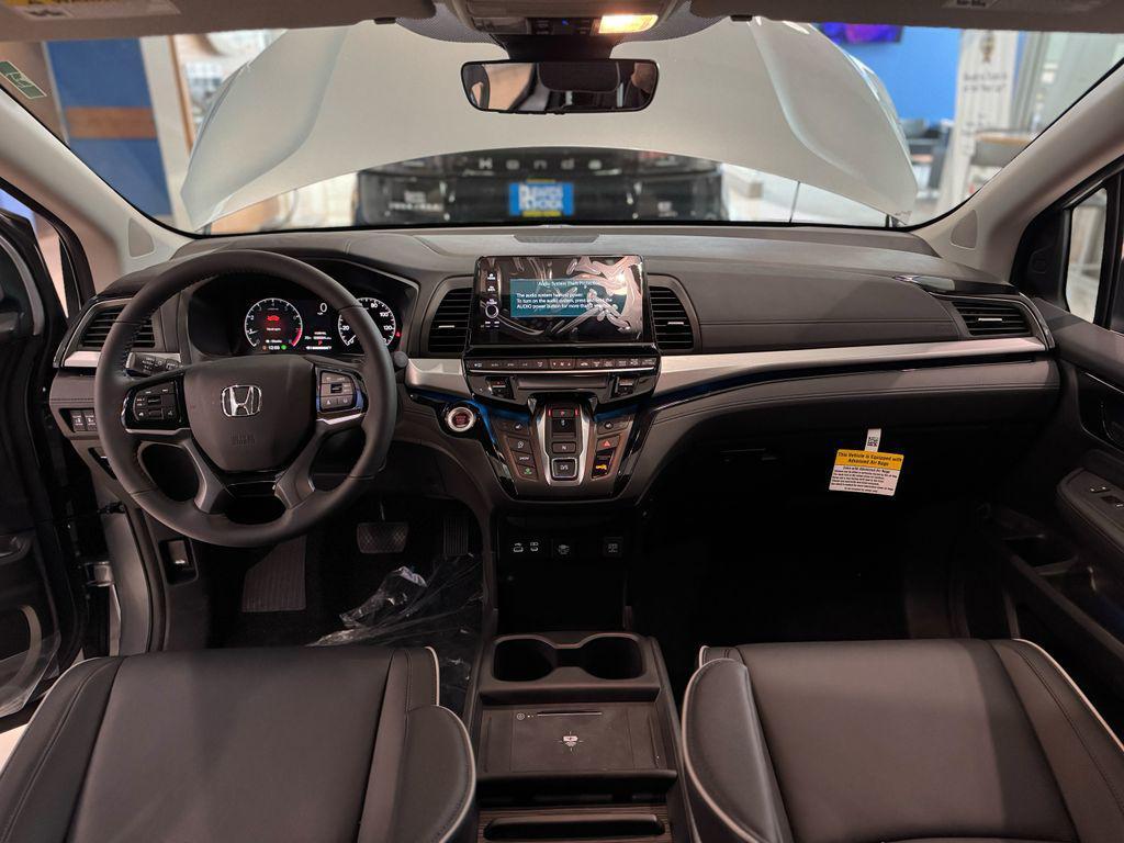 new 2026 Honda Odyssey car, priced at $46,083