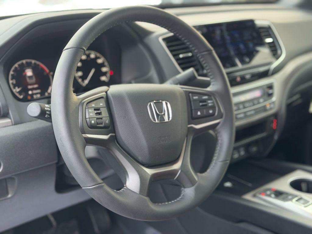 used 2025 Honda Ridgeline car, priced at $36,951