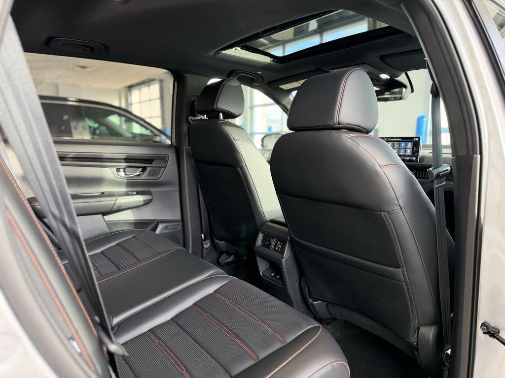 used 2025 Honda CR-V Hybrid car, priced at $35,125