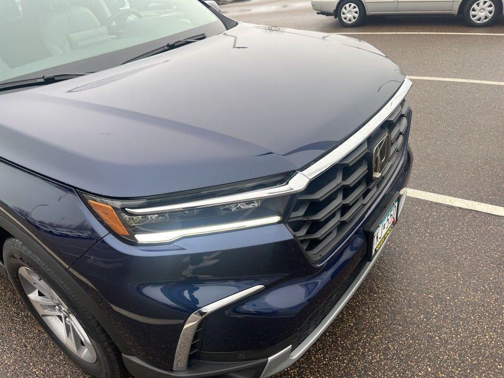 used 2025 Honda Pilot car, priced at $40,469