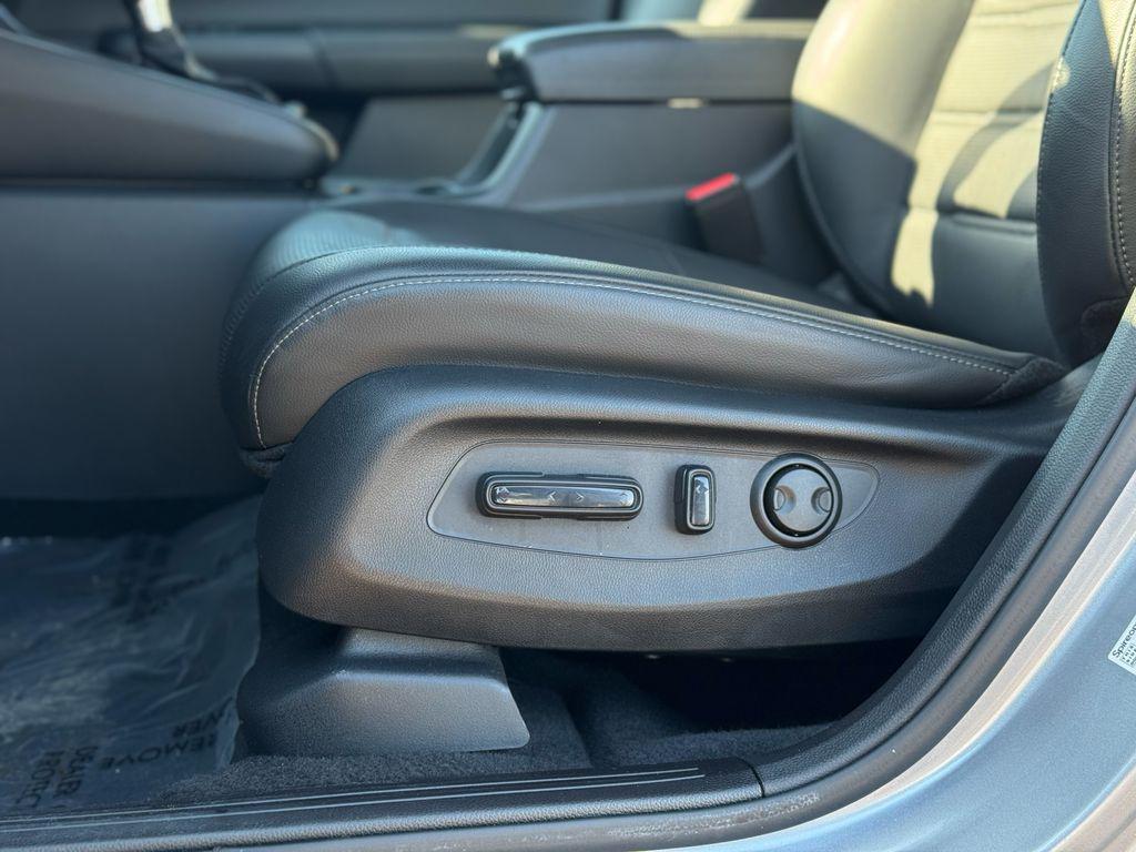 used 2024 Honda CR-V car, priced at $30,754