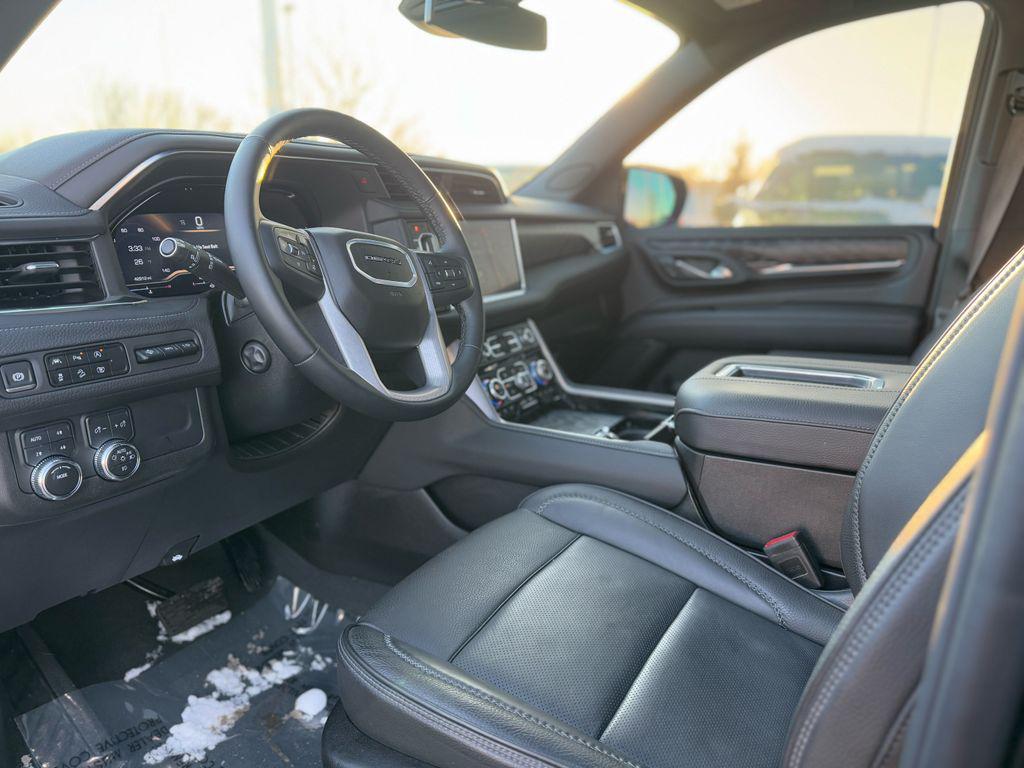 used 2024 GMC Yukon XL car, priced at $63,987