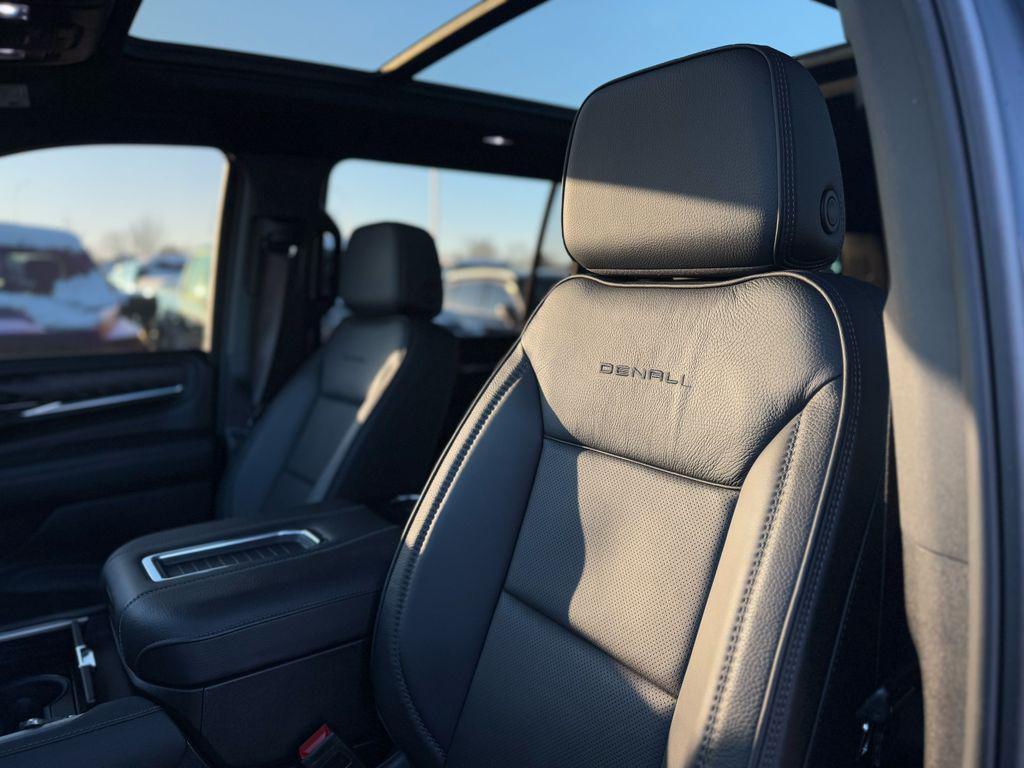 used 2024 GMC Yukon XL car, priced at $63,987