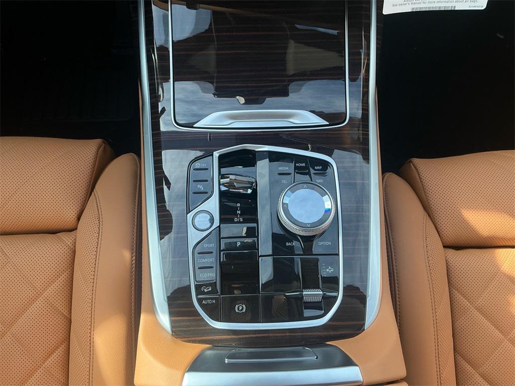 new 2026 BMW X7 car, priced at $94,115