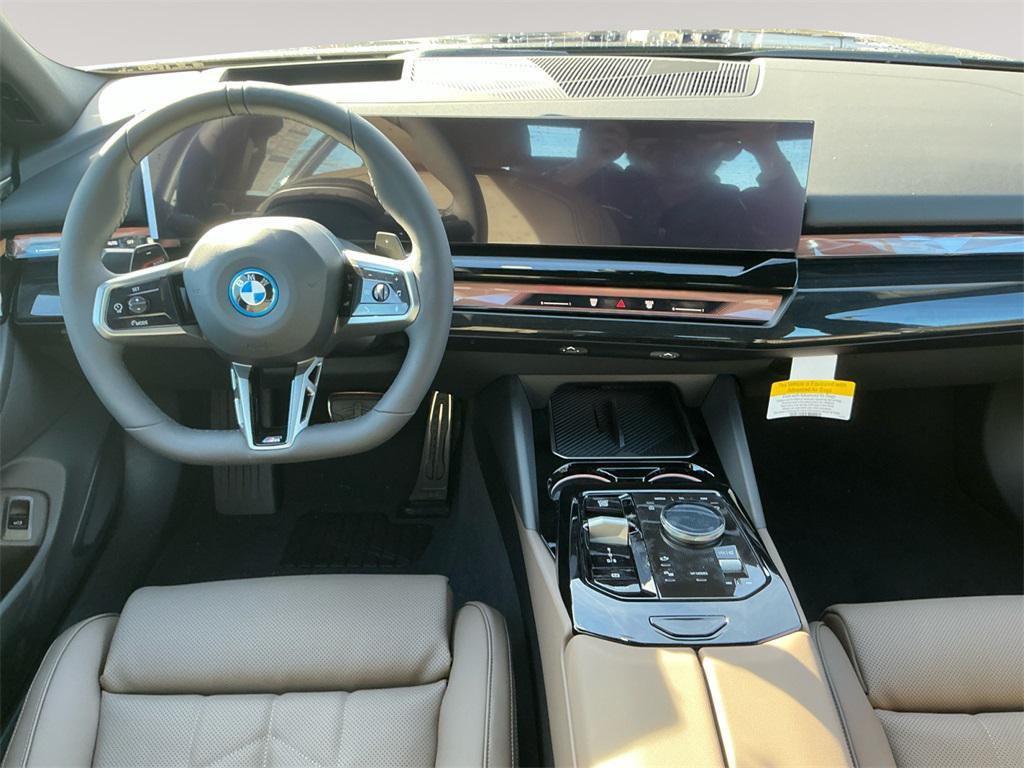 new 2026 BMW 550e car, priced at $86,690