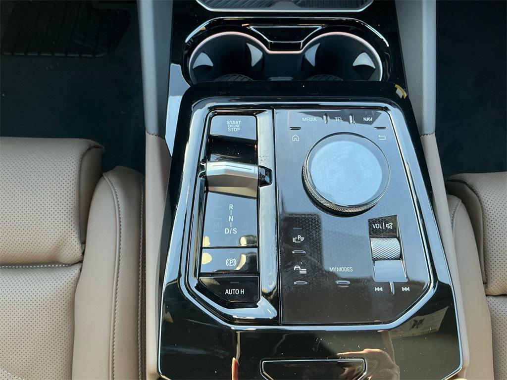 new 2026 BMW 550e car, priced at $86,690