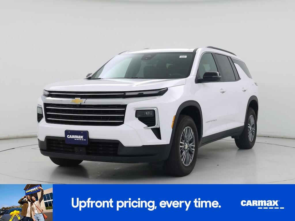 used 2025 Chevrolet Traverse car, priced at $36,998