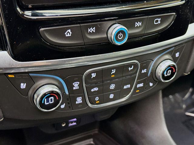 used 2023 Chevrolet Traverse car, priced at $31,995