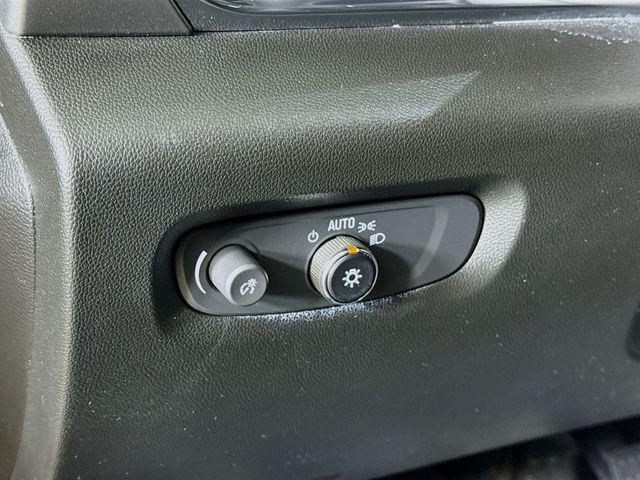 used 2023 Chevrolet Traverse car, priced at $29,990