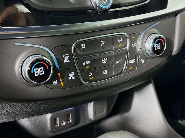 used 2023 Chevrolet Traverse car, priced at $29,990