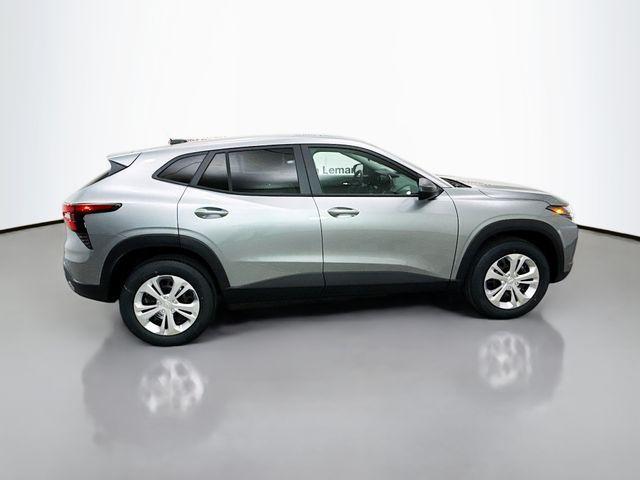 new 2026 Chevrolet Trax car, priced at $22,582