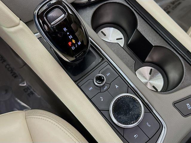 used 2022 Cadillac XT6 car, priced at $30,995