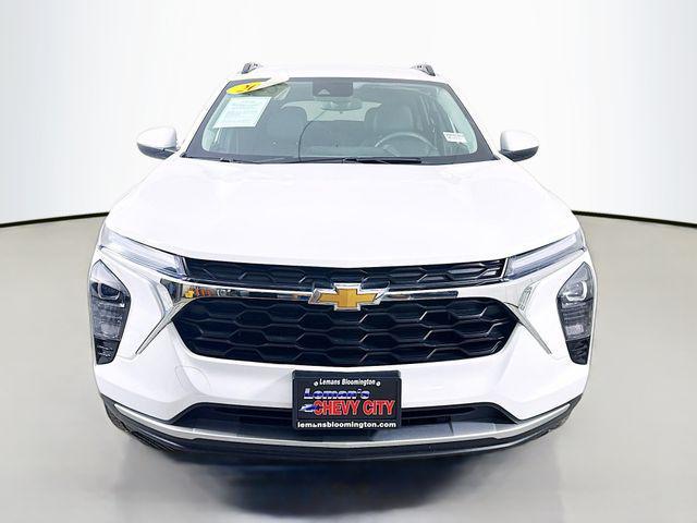 used 2025 Chevrolet Trax car, priced at $20,990