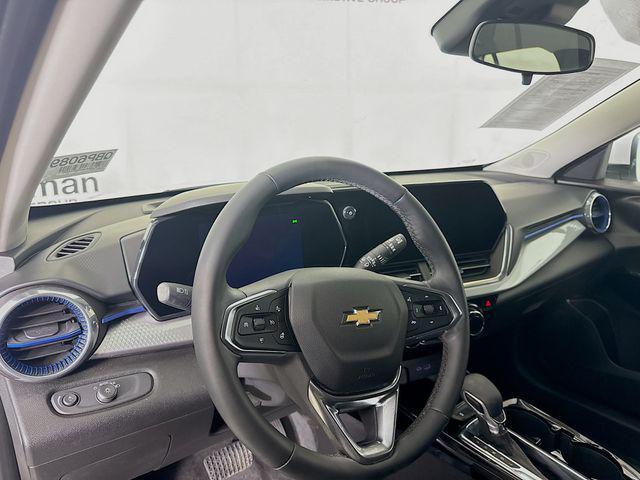 used 2025 Chevrolet Trax car, priced at $20,990
