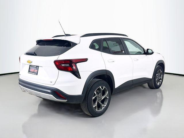 used 2025 Chevrolet Trax car, priced at $20,990