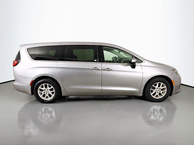 used 2017 Chrysler Pacifica car, priced at $9,995
