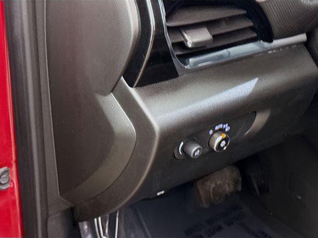 used 2023 Chevrolet Traverse car, priced at $33,995